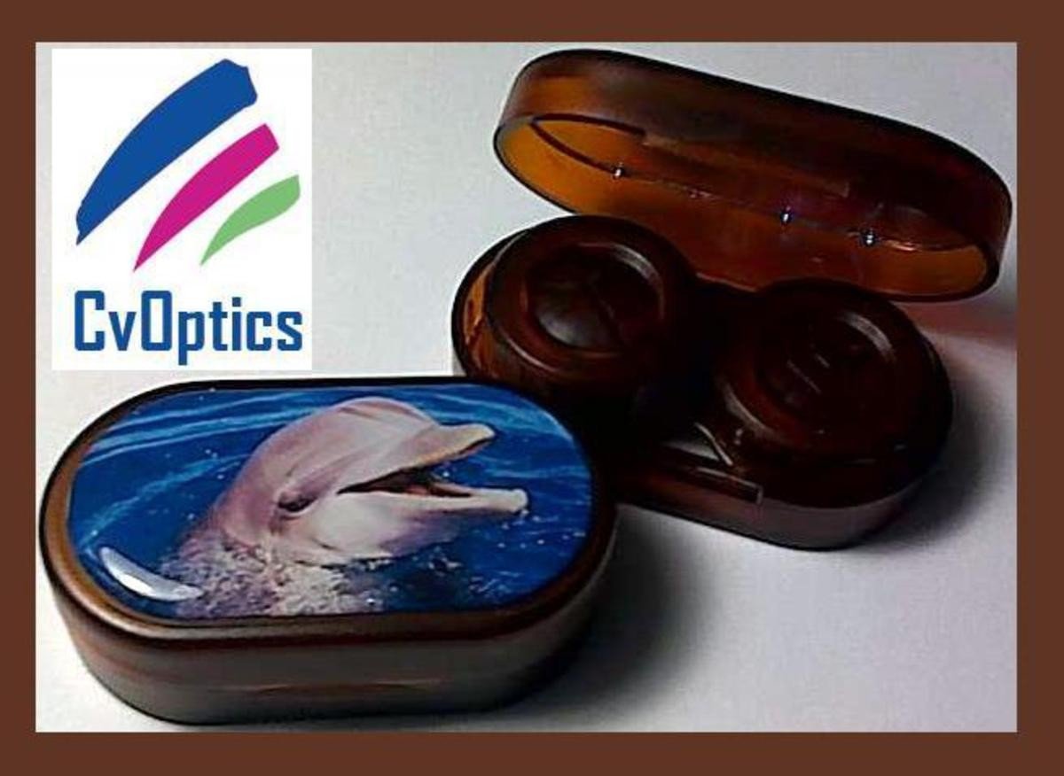 Dolphin Endangered Species Contact Lens Soaking Case